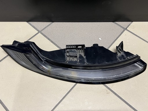 992945091E - Светодиодная лампа Porsche 911 левая задняя часть 992 945 091 E Задний левый Европа