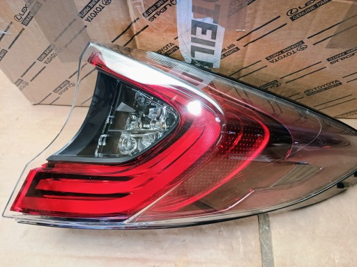 81550-F4031 - Светодиод правой лампы Toyota C-HR CHR 2016-2019 81550-F4031-00 Новый оригинал