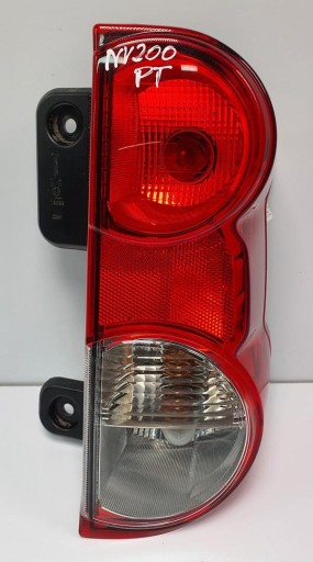 Правая задней лампы Nissan NV200 26550-BJ00A Европа