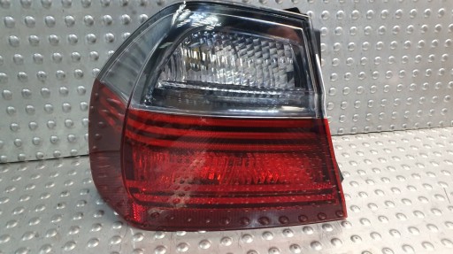 Задняя лампа влево BMW 3 E90 Черная линия 0406879 04-