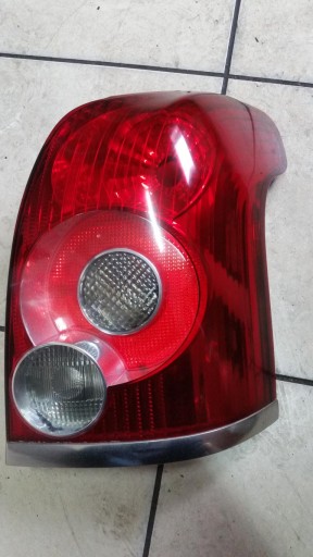 Задня лампа ззаду правого Toyota Avensis T25 Підйом