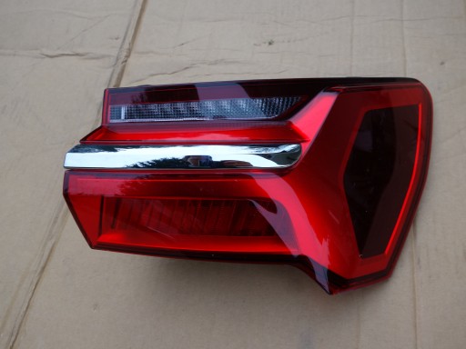 Задняя лампа Audi A6 C8 4K5 Седан прямо назад