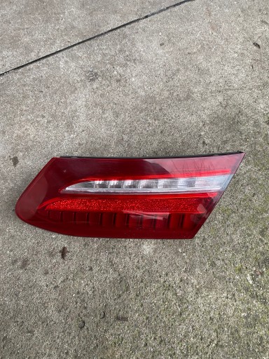 ЗАКОНАЛЬНИЙ ЛАМПА ЗАПАЛЬНИЙ МЕРДЕС Е КЛАС A2389061501