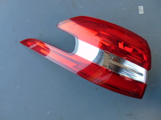 2015R - LEMP в левом левом заднем Peugeot 308 T9 SW Combi 9678093980 2015