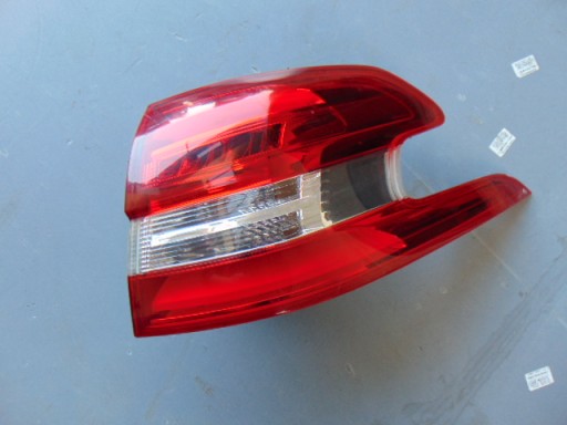 2015R - Фонарь задний правый peugeot 308 t9 sw универсал 9678093880 2015