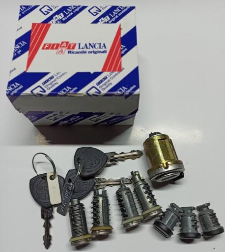 176439080 - LANCIA DELTA DEDRA ВСТАВКИ ЗАМКОВ КОМПЛЕКТ.