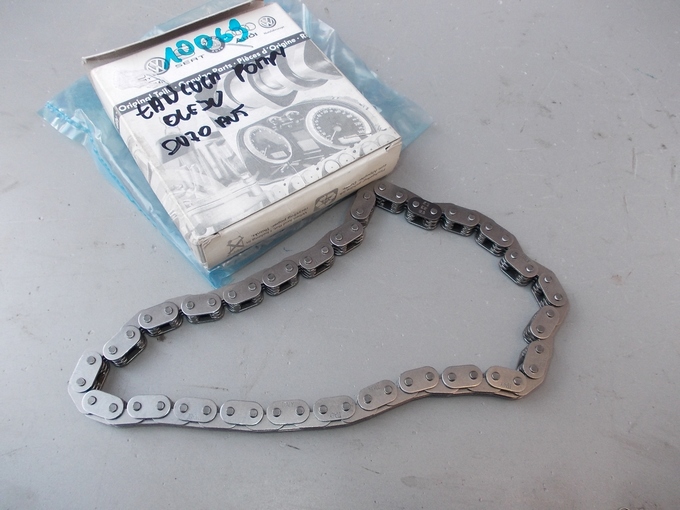 03C 115 - ЛАНЦЮГ МАСЛЯНОГО НАСОСА VW SEAT AUDI НОВИЙ 03C115225A *