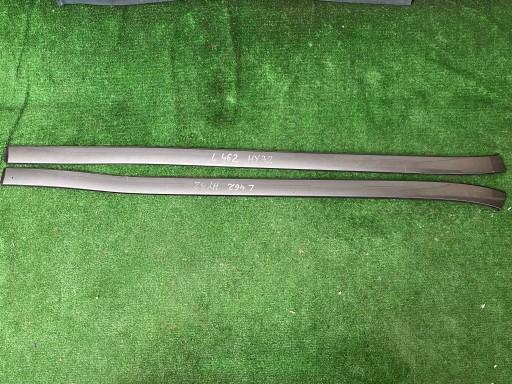 HY32-517C79-A - LAND ROVER DISCOVERY 5 L462 накладка на крышу левая