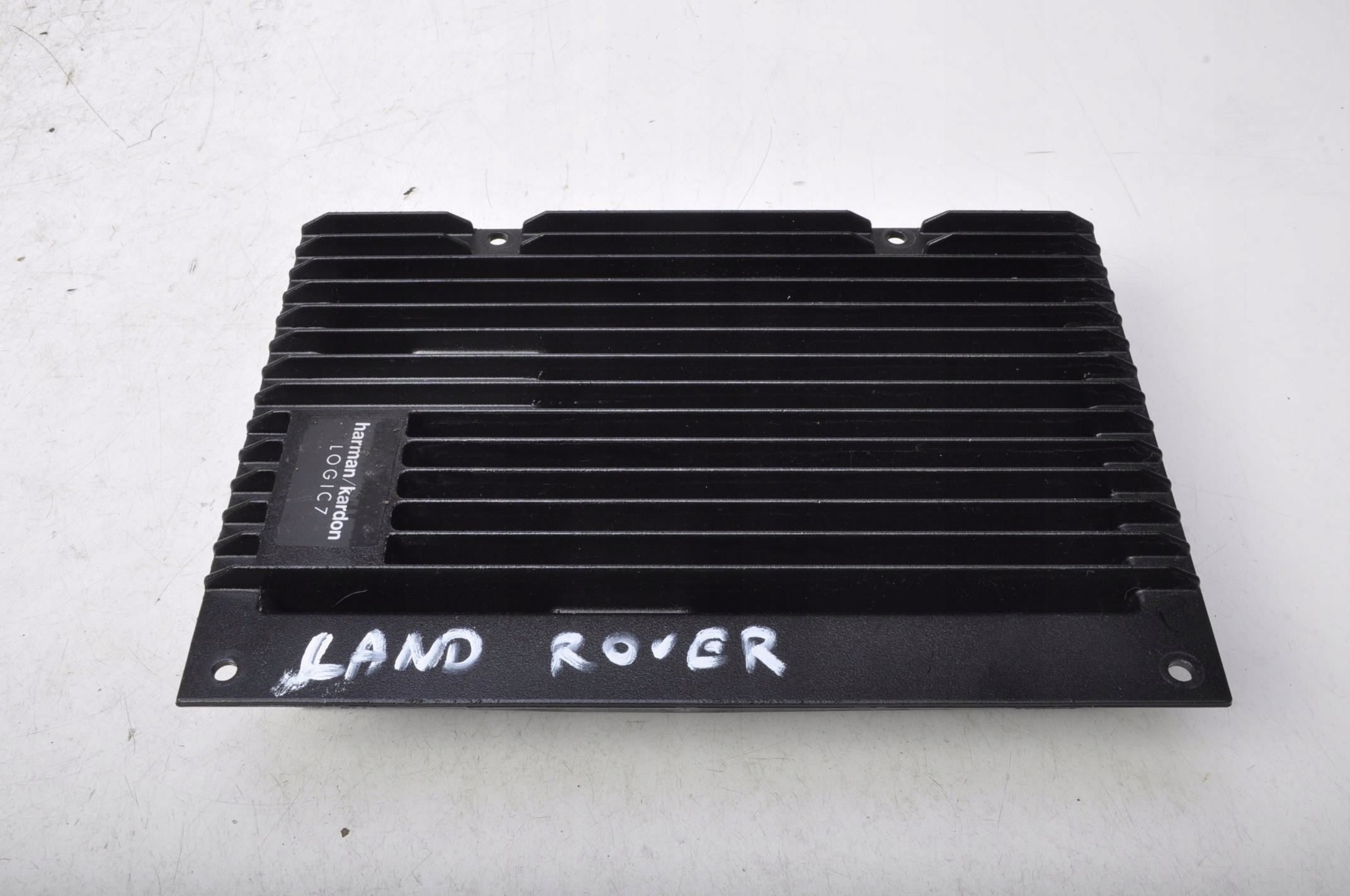 LAND ROVER DISCOVERY III L319 усилитель XQK500105