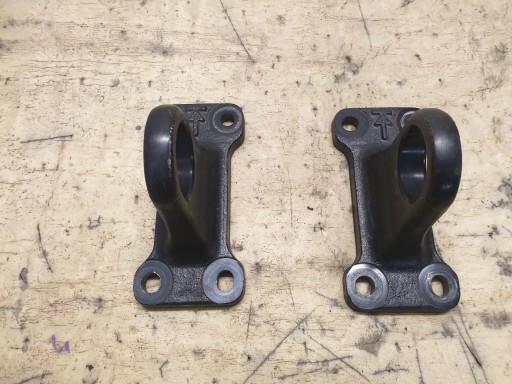 БУКСИРУЮЧІ ГАКИ LAND ROVER DEFENDER L663