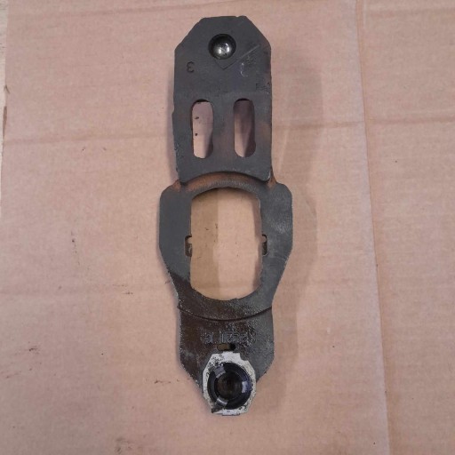 04725612AA - Лапа сцепления CHRYSLER VOYAGER 2.5 CRD и 2.4 бензиновый год 2002-2007