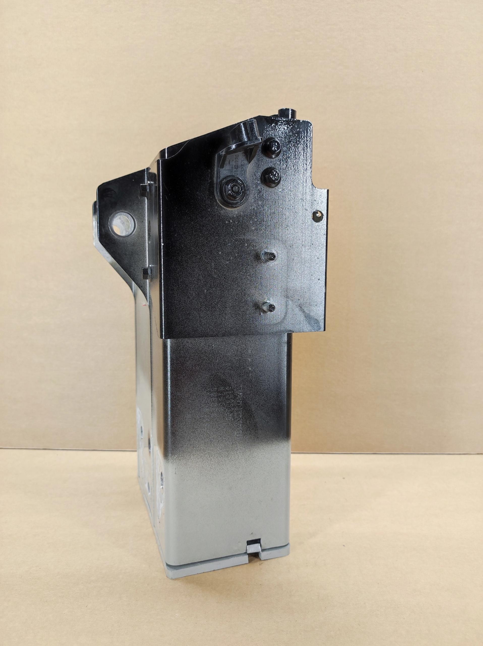 0591 31395286 - Левая зона раздавливания VOLVO V90 II S90 II цвет 019