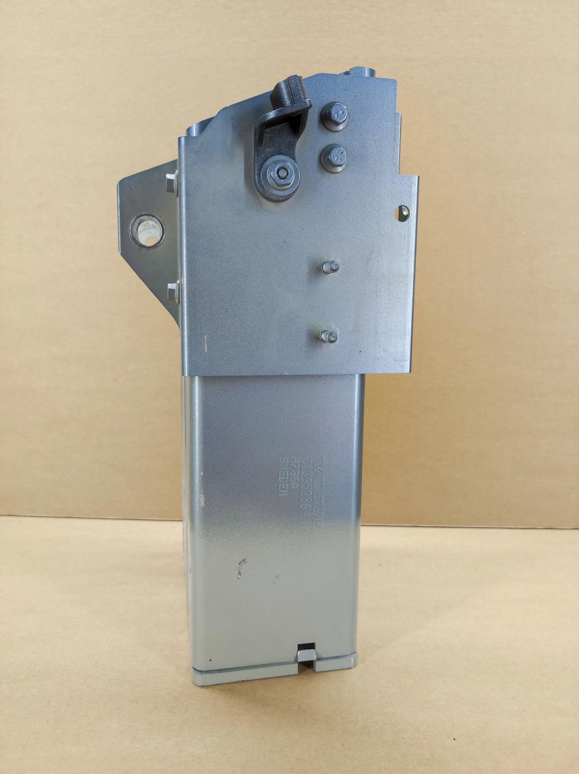 0595 31395286 - Ліва зона роздавлювання VOLVO V90 II S90 II колір 721