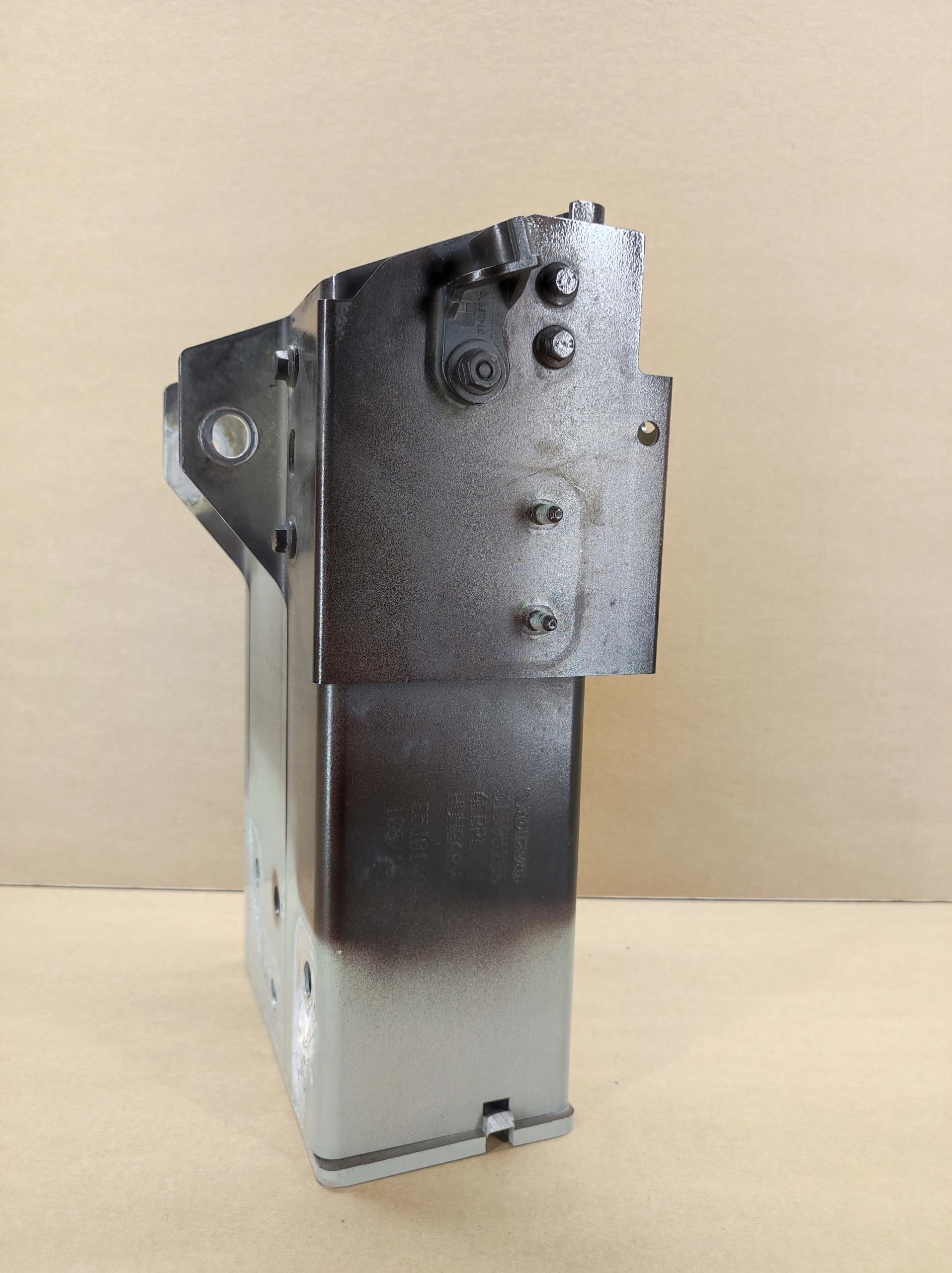 0590 31395286 - Ліва зона роздавлювання VOLVO V90 II S90 II колір 722