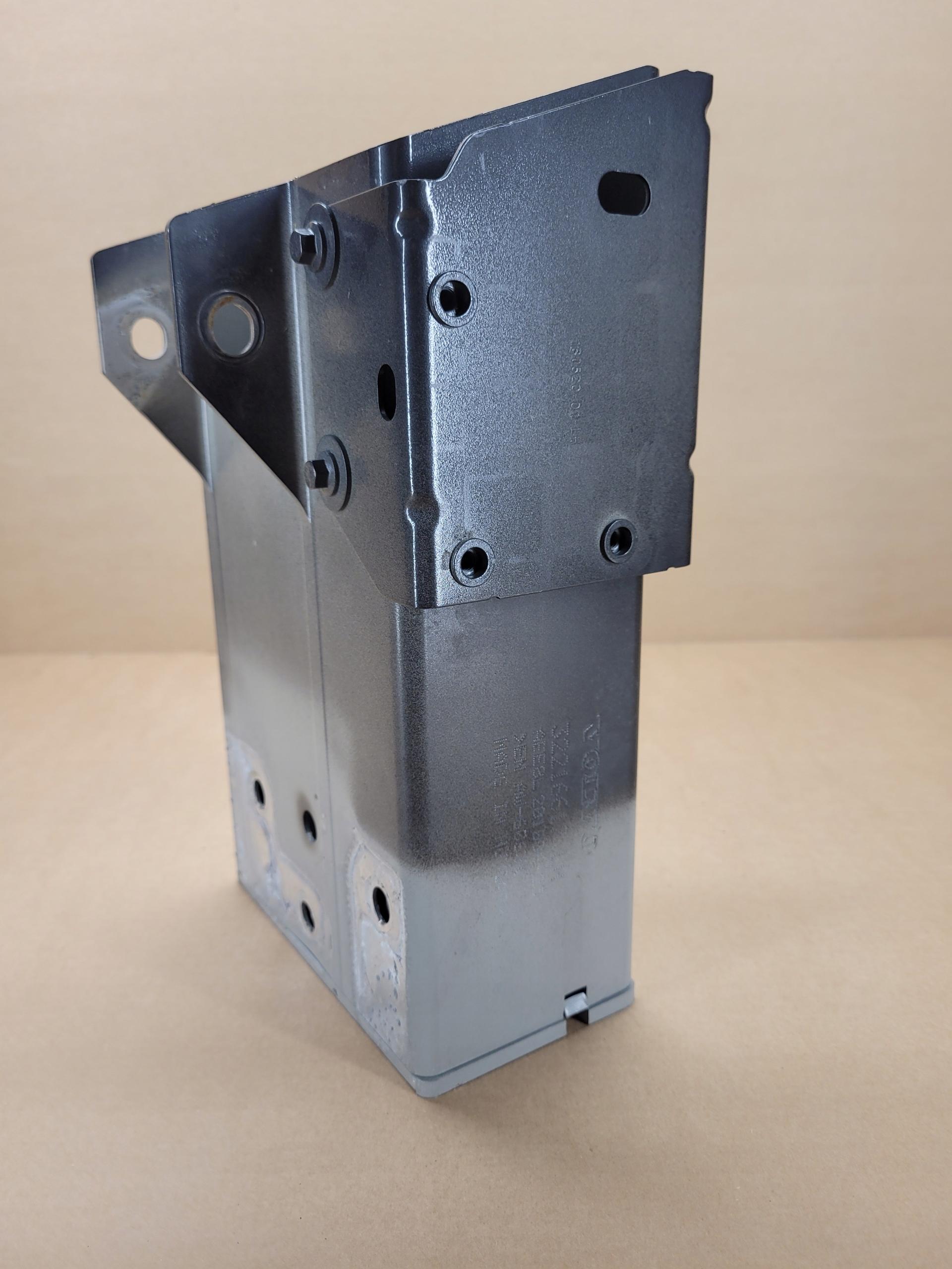 0085 32216617 - ЛЕВАЯ ЗОНА РАЗДАВЛИВАНИЯ VOLVO XC60 II ЦВЕТ 731