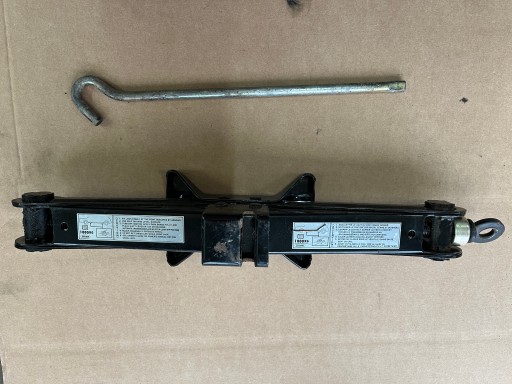 КЛЮЧ ПІДВІДНОГО ВАЖЕЛЯ MAZDA 626 1999-2002 HB