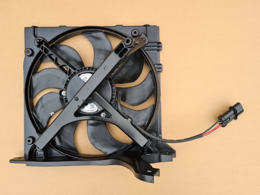 992121383 992121383A - ЛЕВЫЙ ВЕНТИЛЯТОР PORSCHE CARRERA 992 911