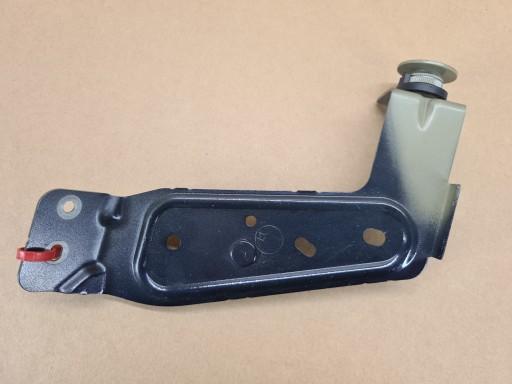 1467 31371008 - ЛІВИЙ КРОНШТЕЙН КРІПЛЕННЯ КРИЛА XC90 467