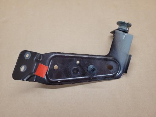 0339 31371008 - ЛІВИЙ КРОНШТЕЙН КРІПЛЕННЯ КРИЛА XC90 722