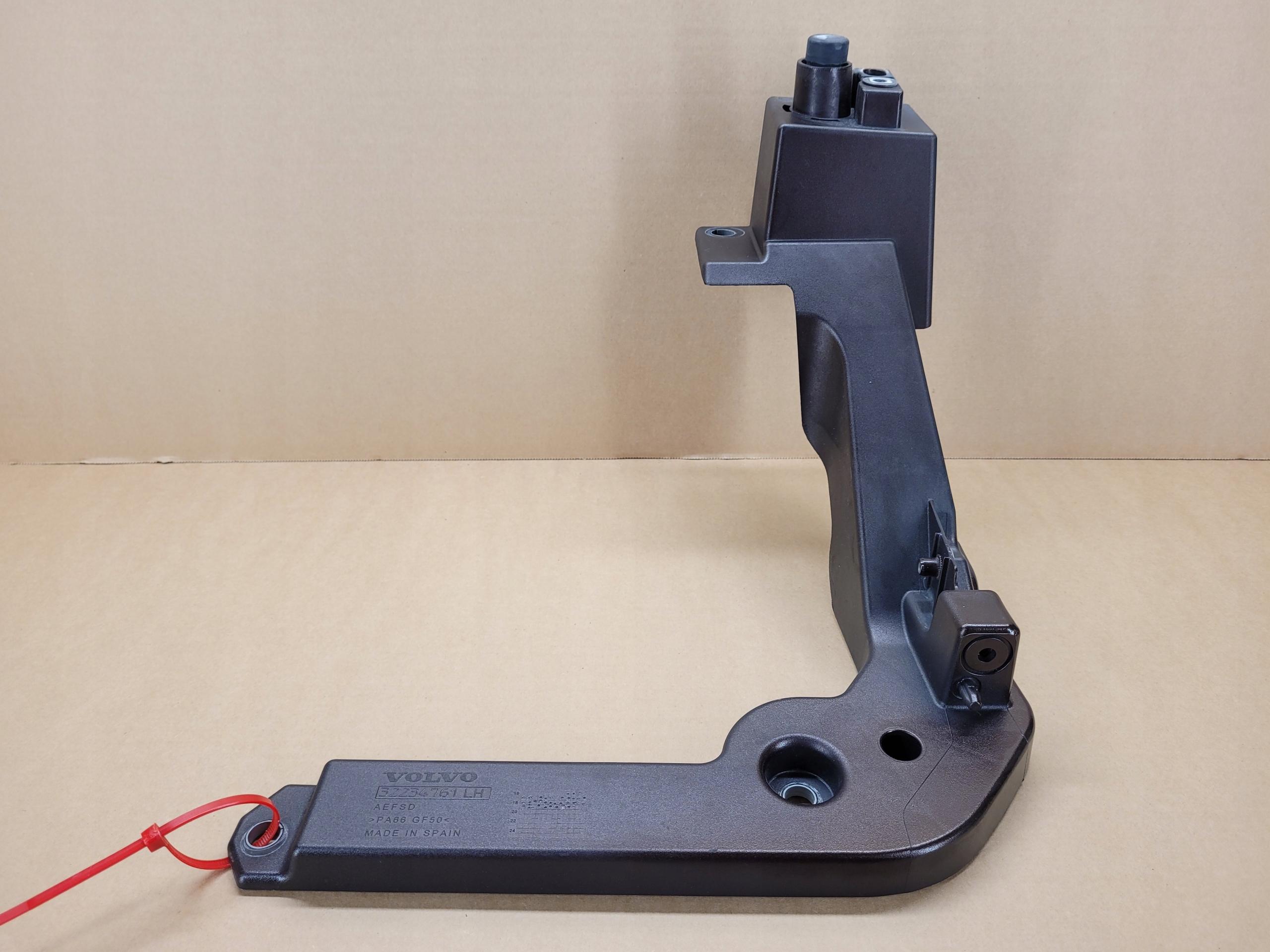 0722 32318691 - ЛІВИЙ КРОНШТЕЙН ОКУЛЯР КРІПЛЕННЯ КРИЛА XC40 722