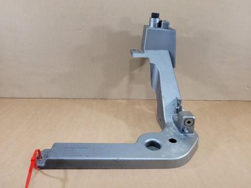 0438 32318691 - ЛЕВЫЙ КРОНШТЕЙН ОКУЛЯР КРЕПЛЕНИЕ КРЫЛА XC40 727