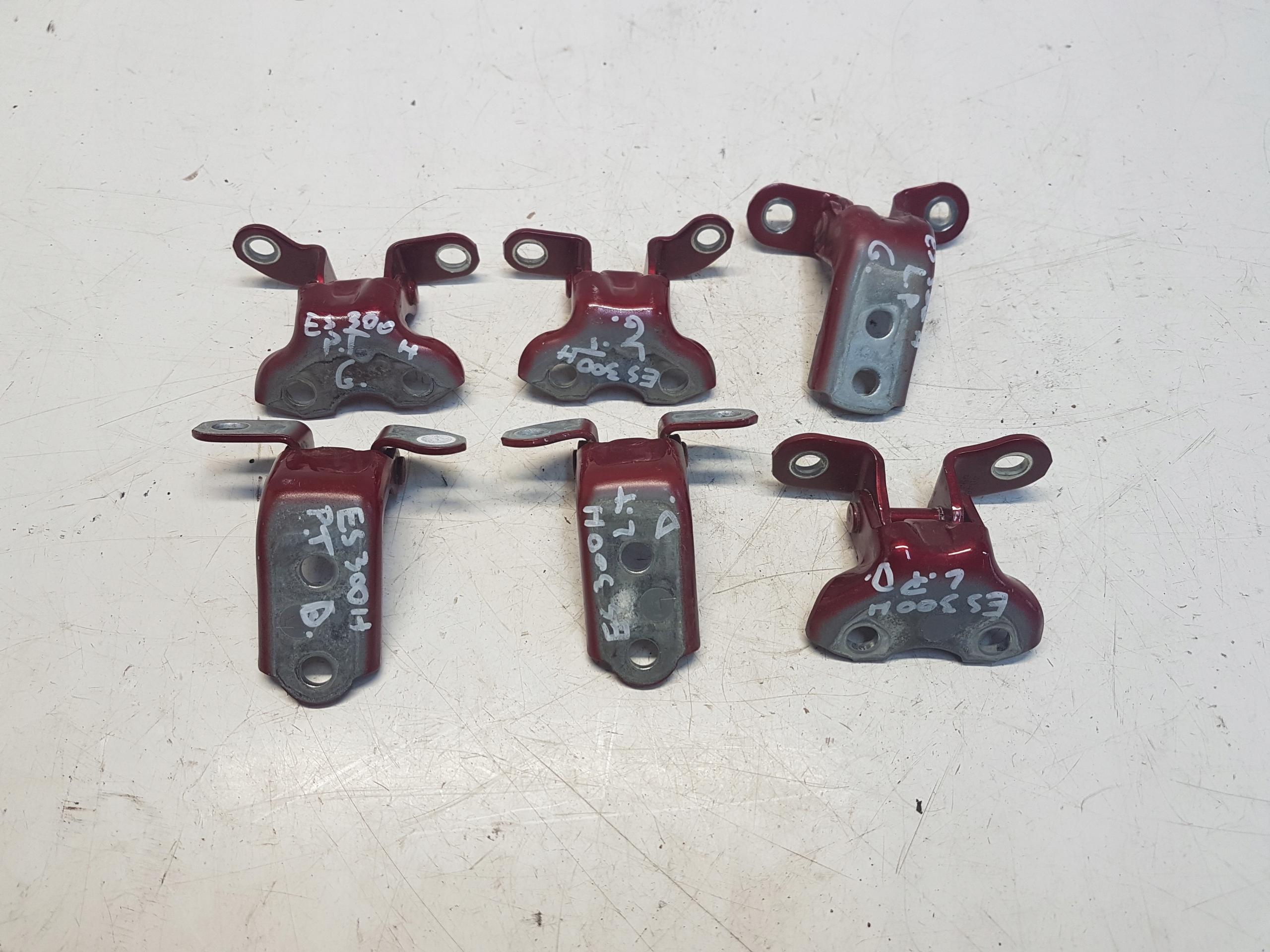 LEXUS ES300H ES VII дверна петля права задня