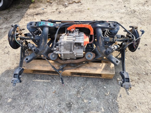 300h 300h - Lexus nx балка задньої підвіски повна 2.5 гібрид 300ч