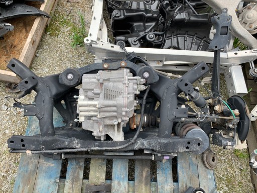 Lexus nx nx300h задня підвіска задній візок диференціал поворотний кулак правий поперечний важіль