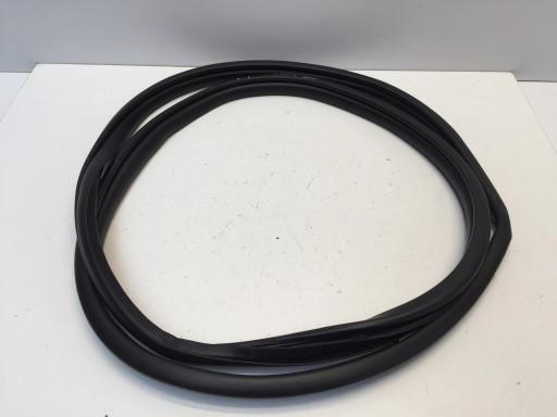 LEXUS UX 250H 2021 УЩІЛЬНЮВАЧ ДВЕРЕЙ ЗАДНІЙ ПРАВИЙ