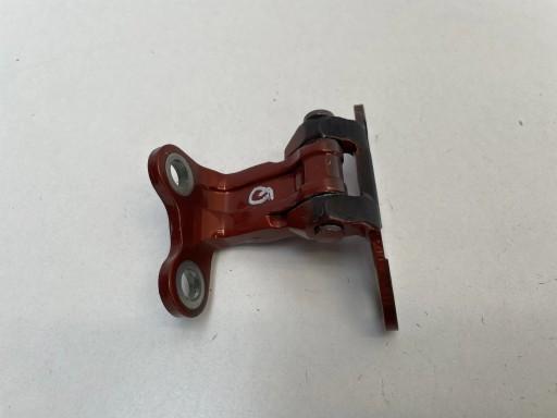 LEXUS UX 250H 2021 ДВЕРНА ПЕТЛЯ ЗАДНЯ ЛІВА ВЕРХНЯ