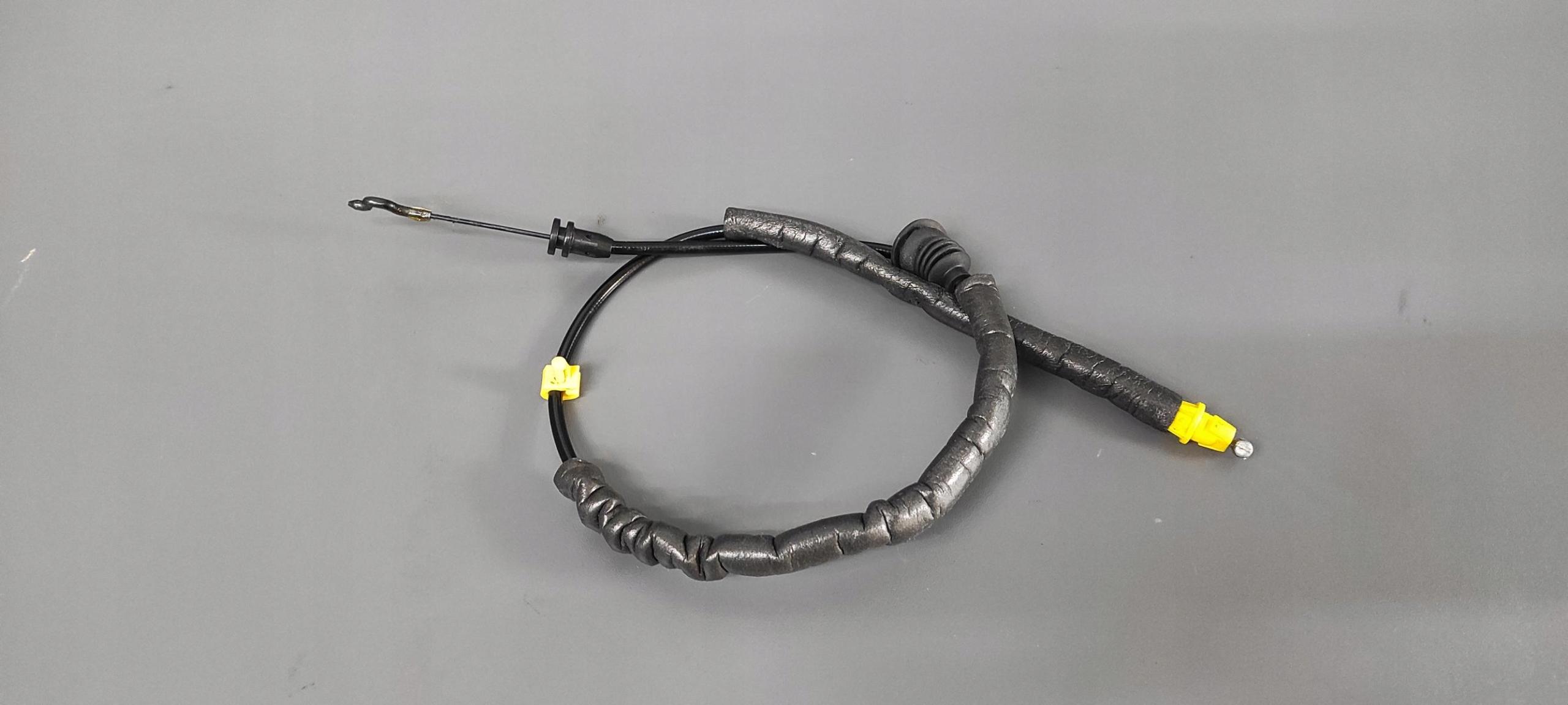 ТРОС ДВЕРНОГО ЗАМКА DODGE DURANGO III 924560