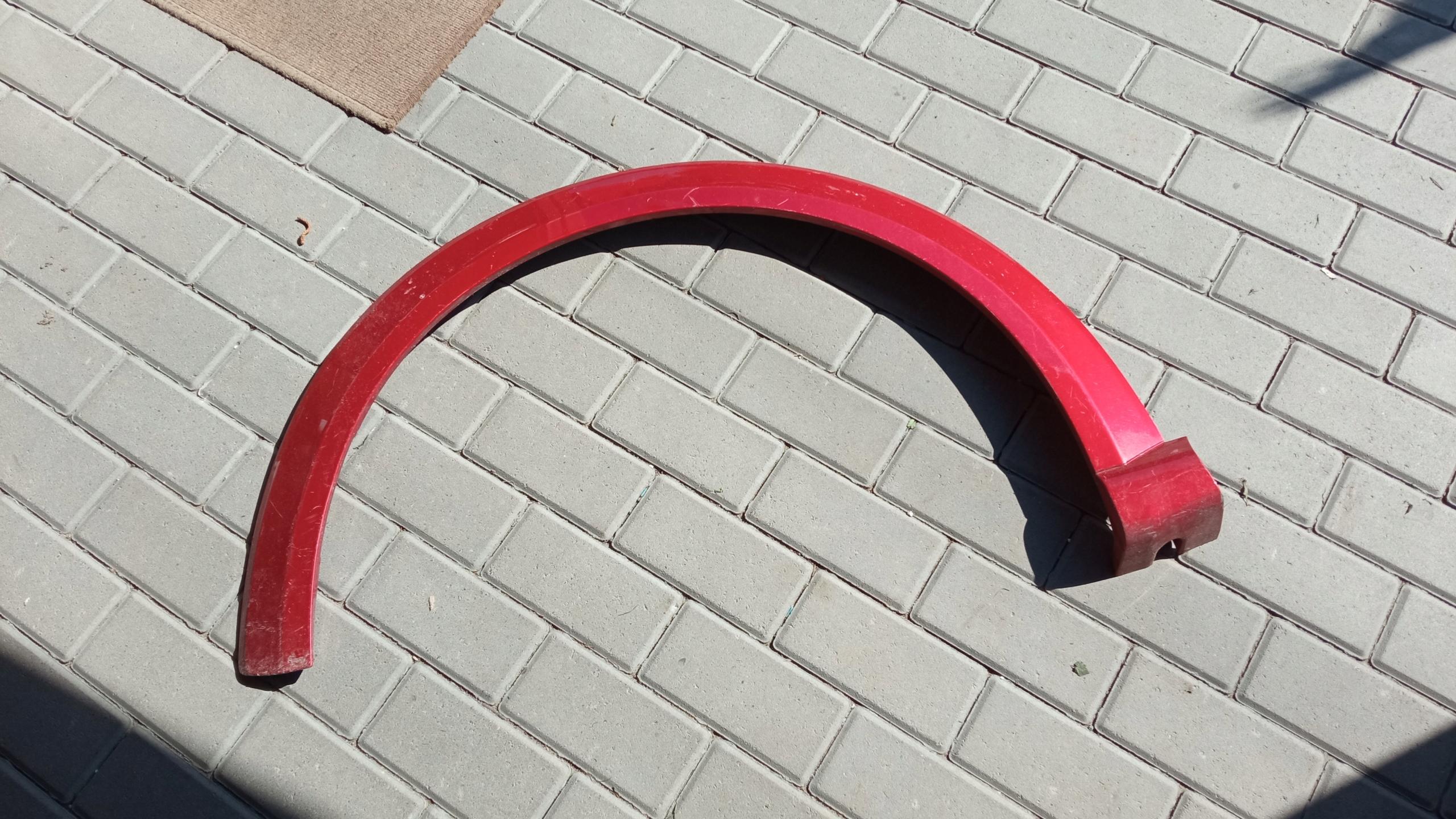 L1TB-S16D239-BG5LRS - БРЫЗГОВИК FORD PUMA MK2