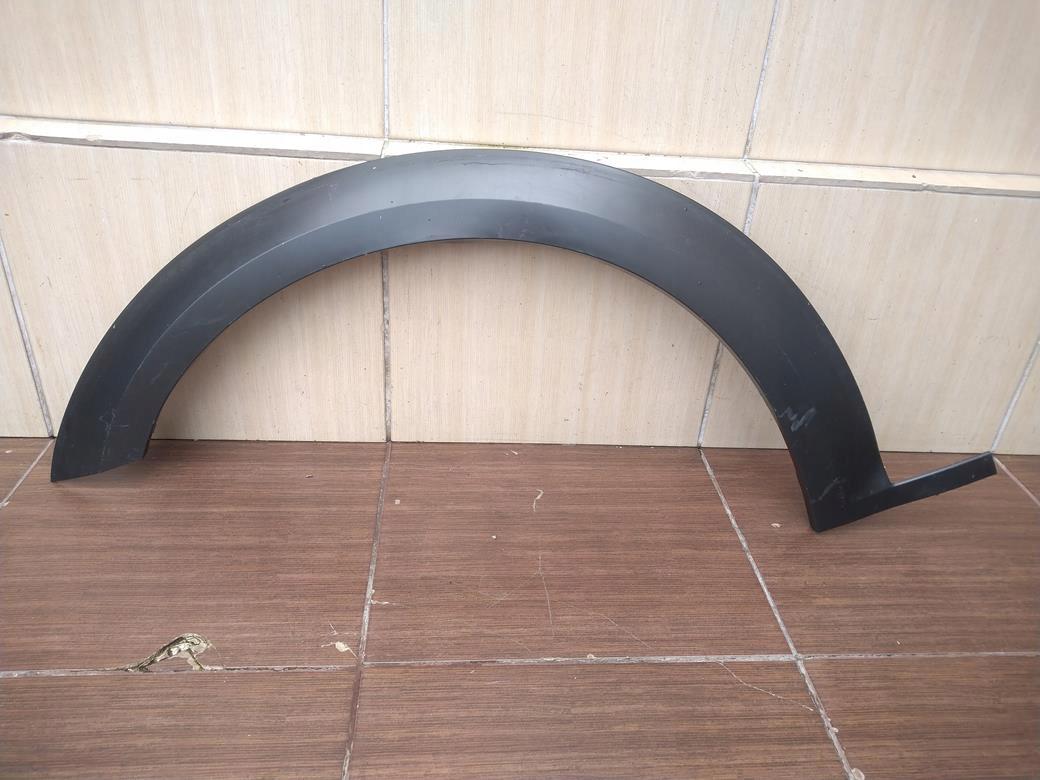 8W9853717 - Обшивка крила ліва передня AUDI A4 B9 ALLROAD 16-