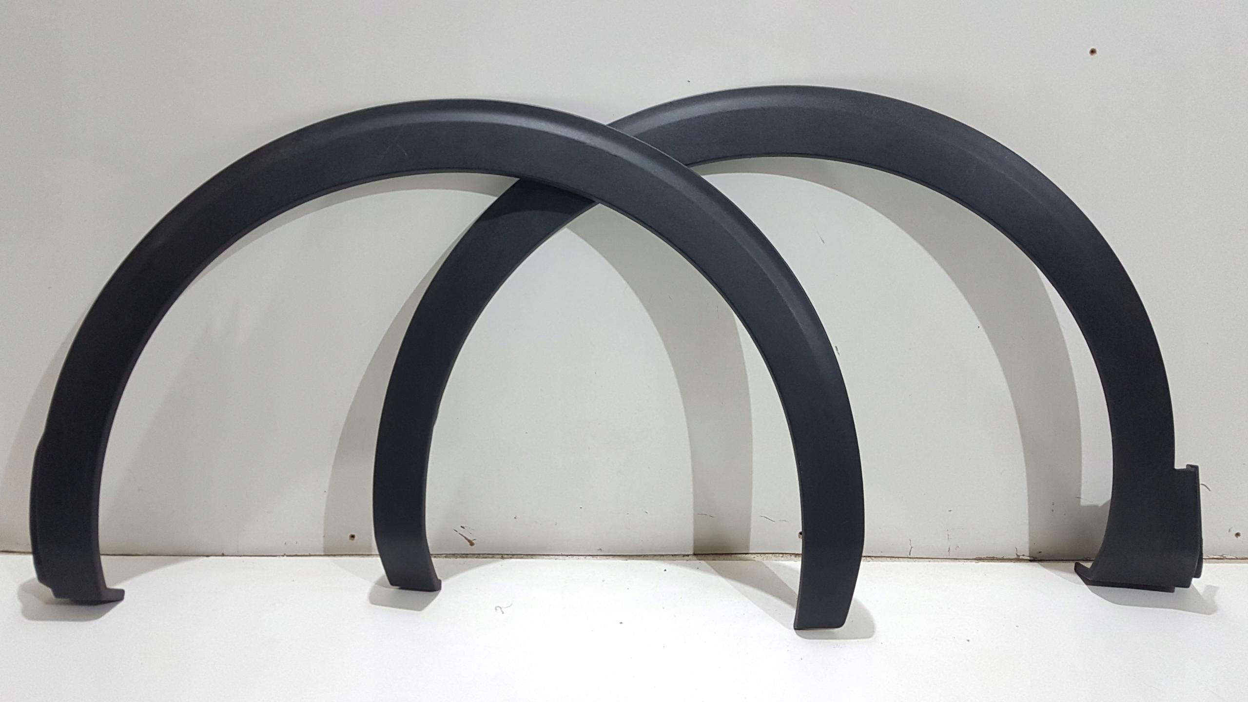 9825288977 - БРИЗГОВИК ЛІВИЙ ЗАДНІЙ PEUGEOT 5008 9814071477