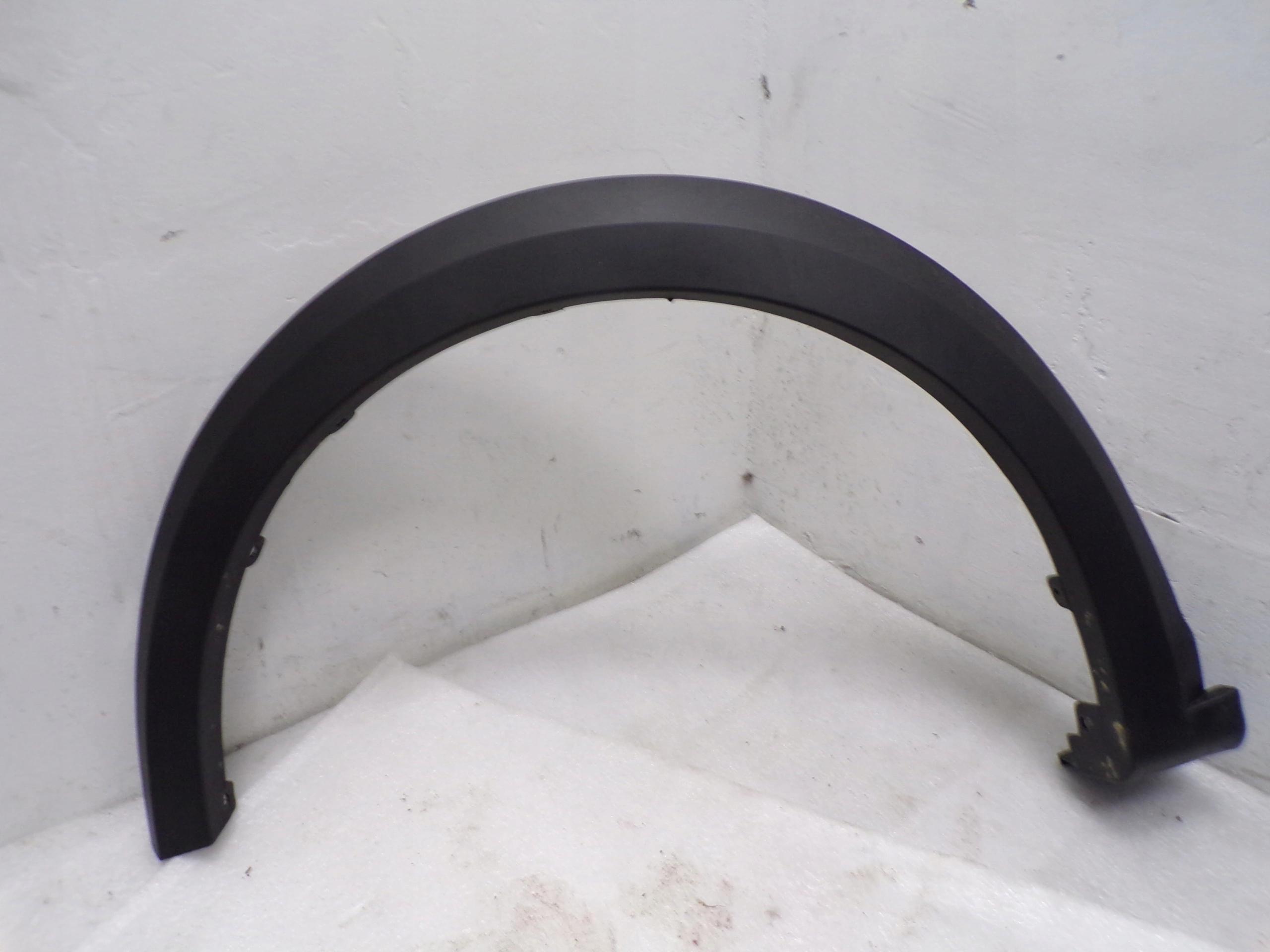 НАКЛАДКА КРЫЛА ЛЕВАЯ ПЕРЕДНЯЯ SANDERO III 638132662R