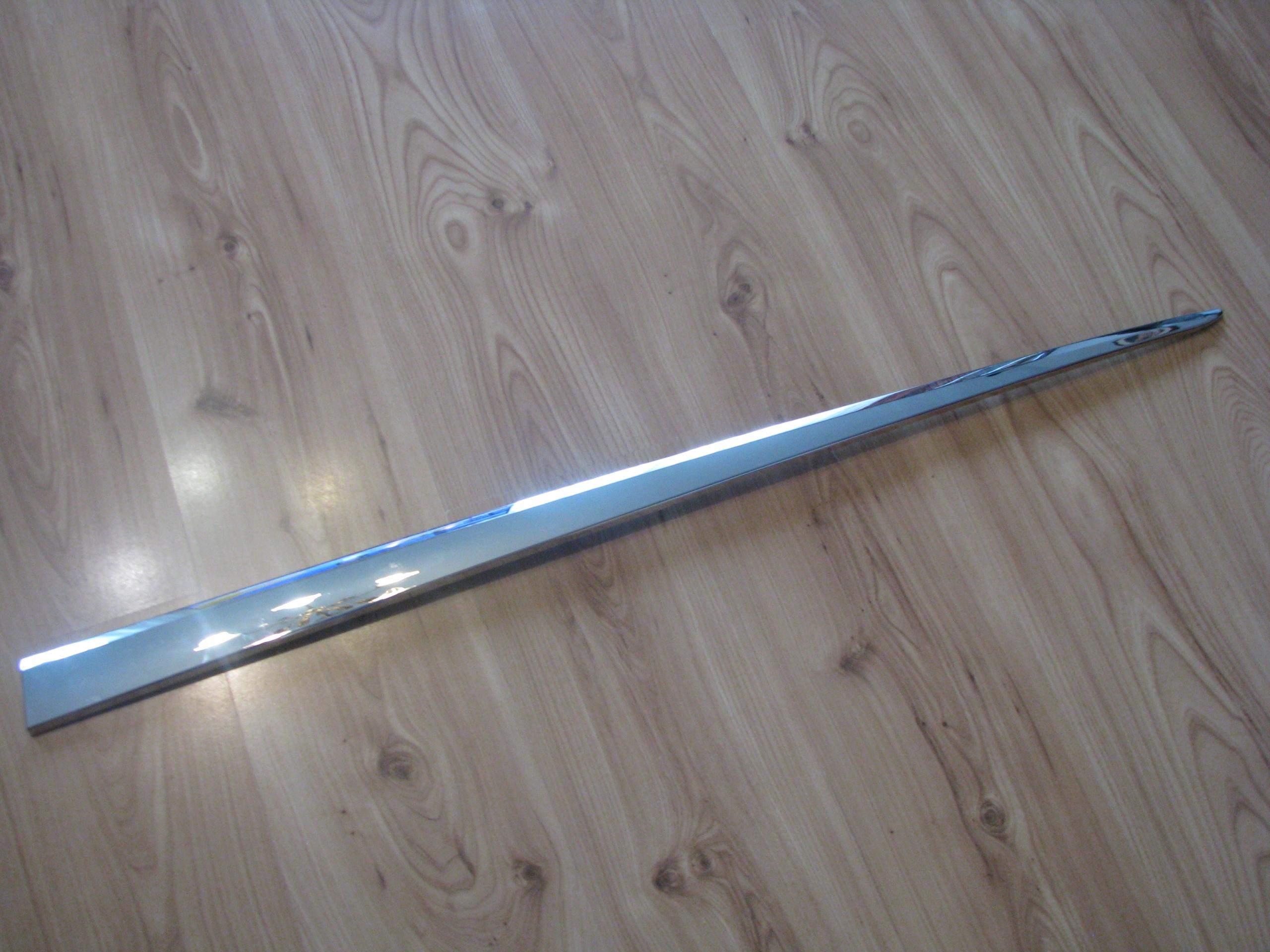 PZ49U-E9491-1B - Молдинг хром Правий передній TOYOTA Auris II 12-18R