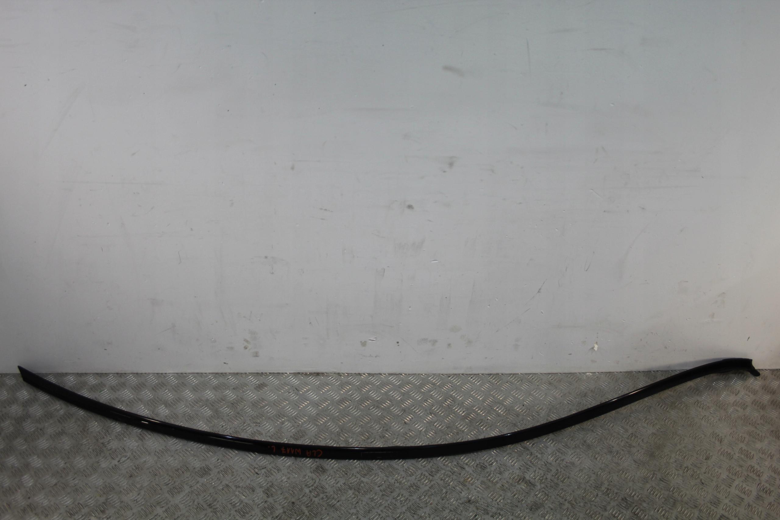 Обшивка крыши левая A-класс W177