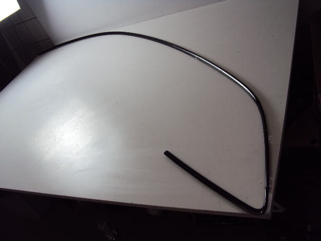 8R0853703E - Накладка на крышу левая AUDI Q5 8R FL S-LINE 2012-