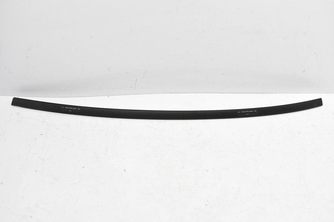 A-118-690-55-00 - Накладка на крышу левая MERCEDES W118 седан