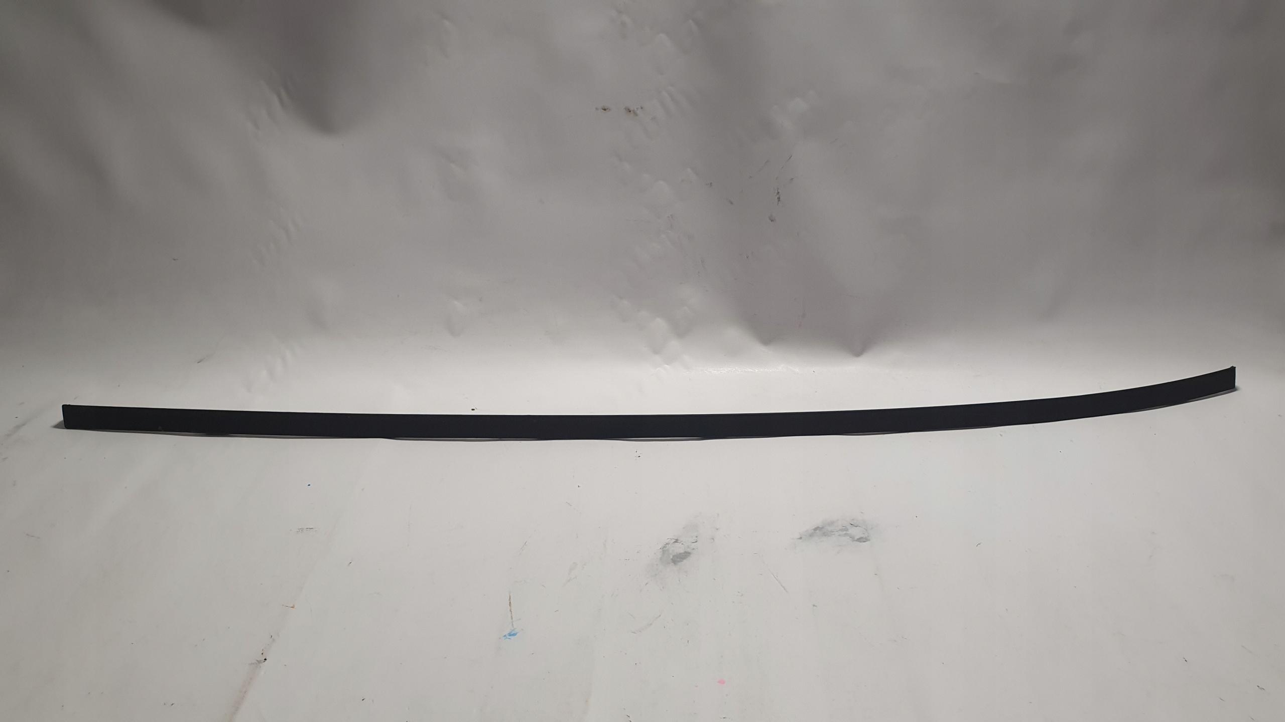 НАКЛАДКА НА КРЫШУ ЛЕВАЯ RENAULT CAPTUR 13-