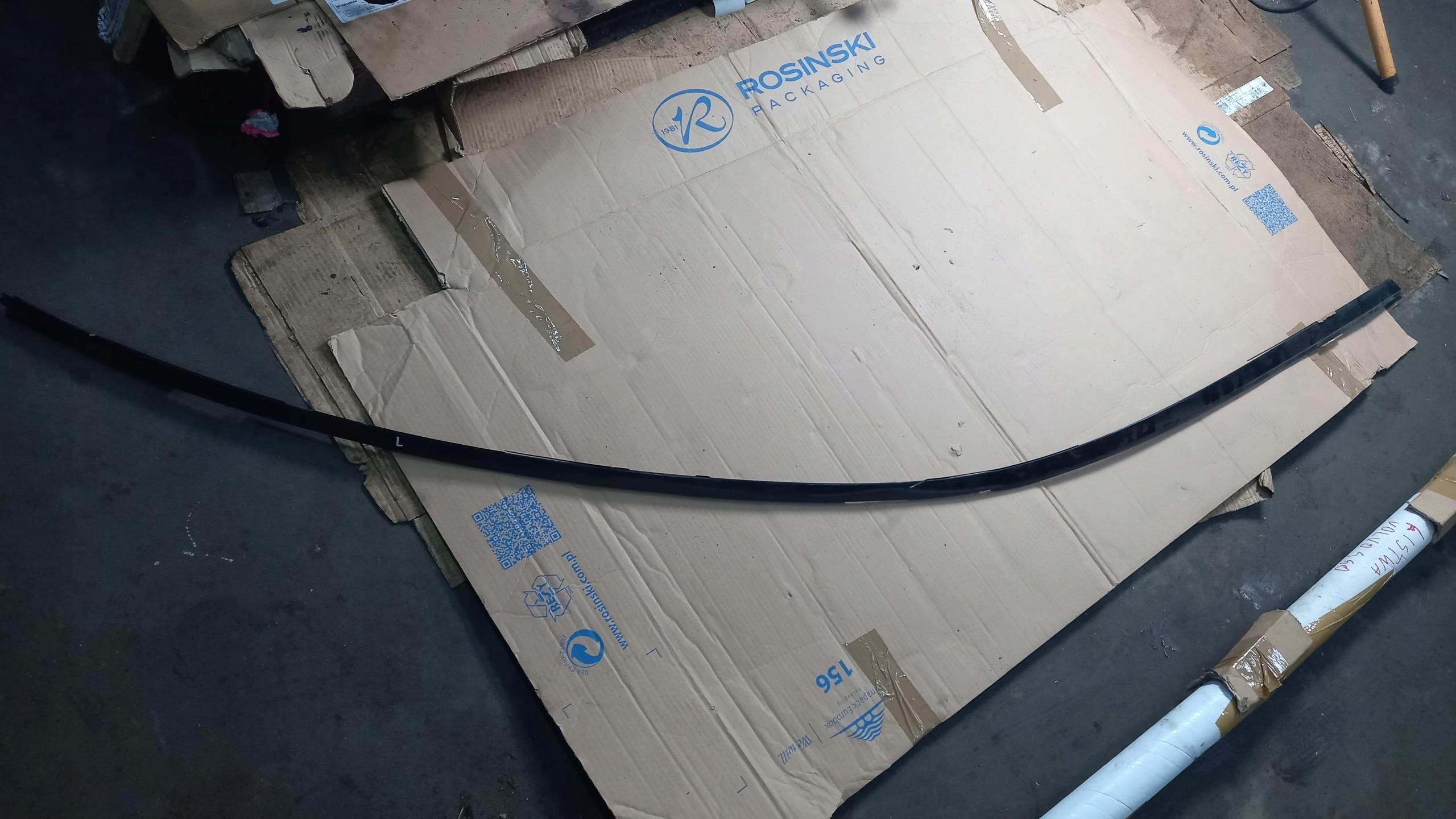 Обшивка даху ліва VOLVO S60