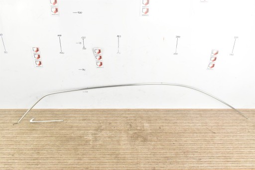 8V4853346 - Накладка на крышу правая сторона хром декоративная 8V4853704A AUDI A3 8V SPORTBACK