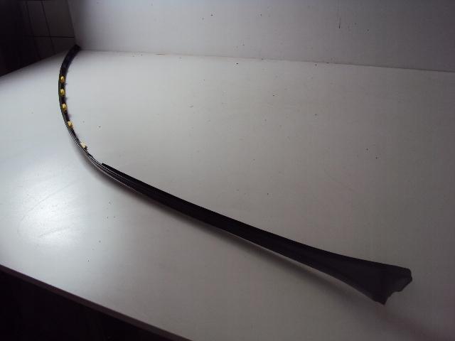 A2056900482 - Обшивка крыши правая MERCEDES C-Class W205 FL