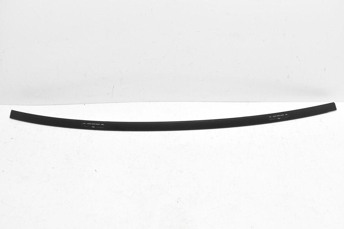 A-118-690-56-00 - Планка крыши правая MERCEDES W118 седан