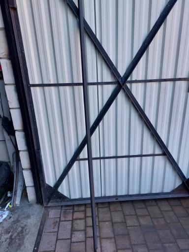 A4636982600 - Рейка крыши правая MERCEDES W463 G Class 20R