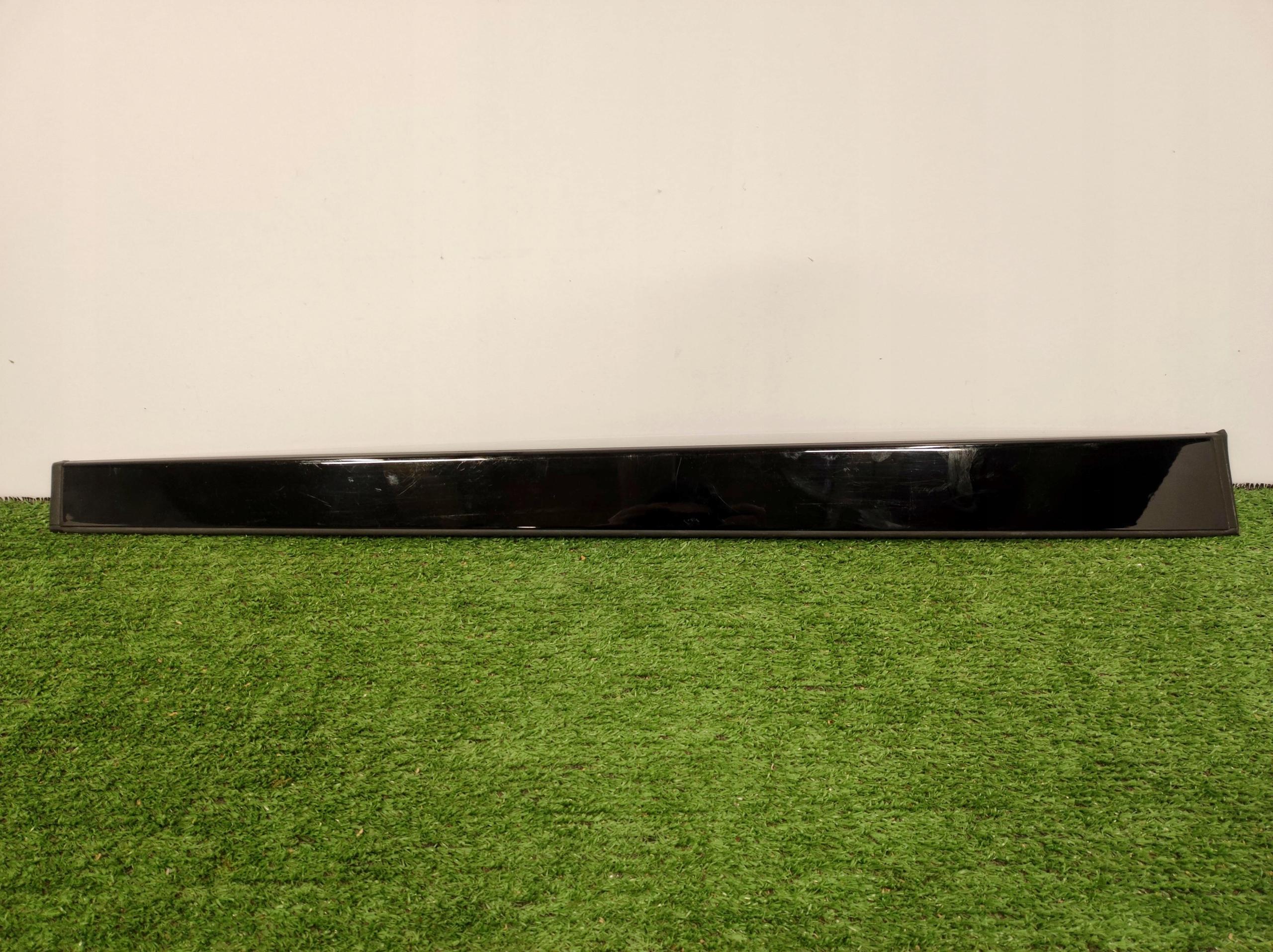 Рейка даху задня ліва RANGE Rover VELAR L560