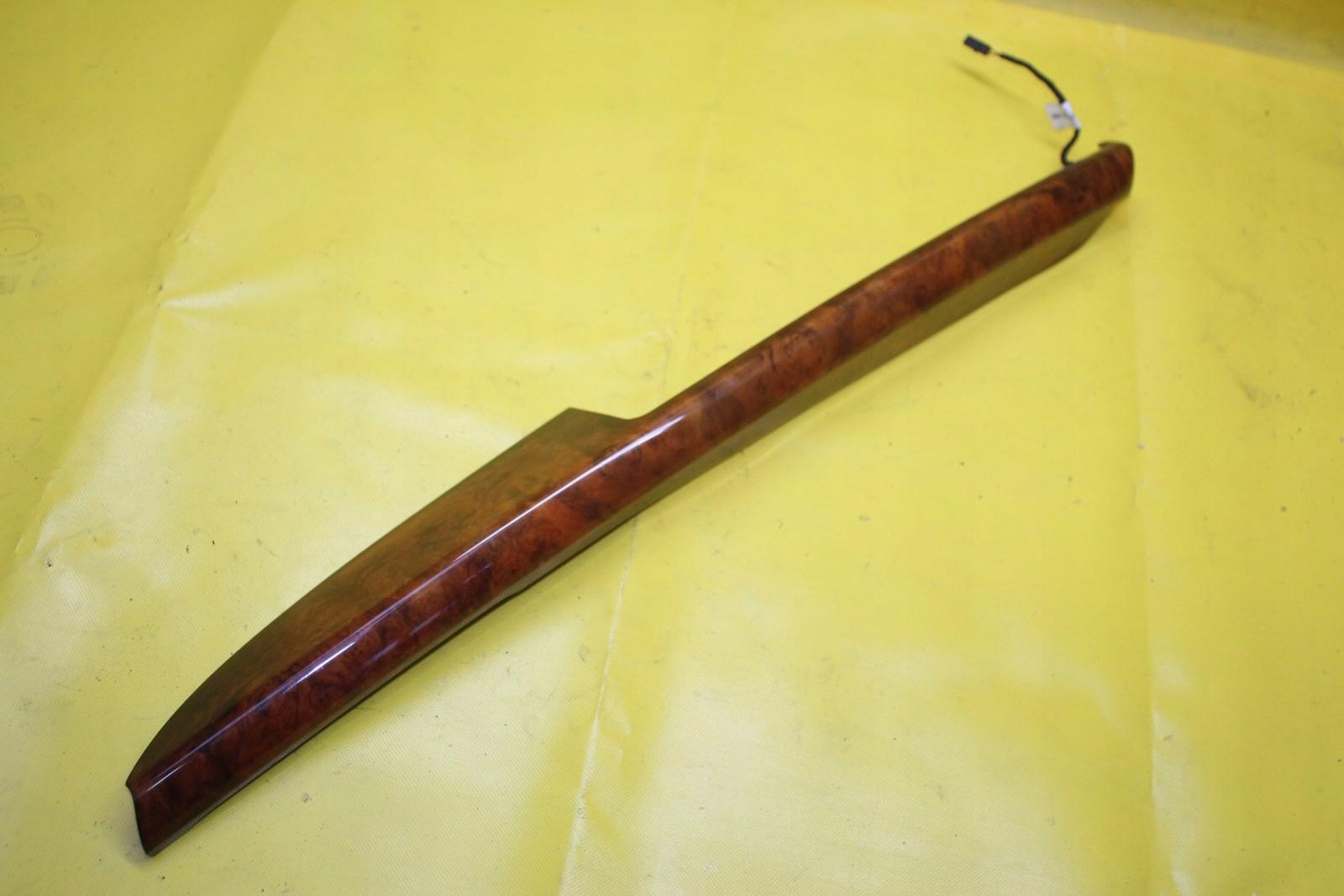 ДЕРЕВЯННАЯ ОБШИВКА БОКОВОЙ ПРАВОЙ ПЕРЕДНЕЙ ЧАСТИ VW PHAETON