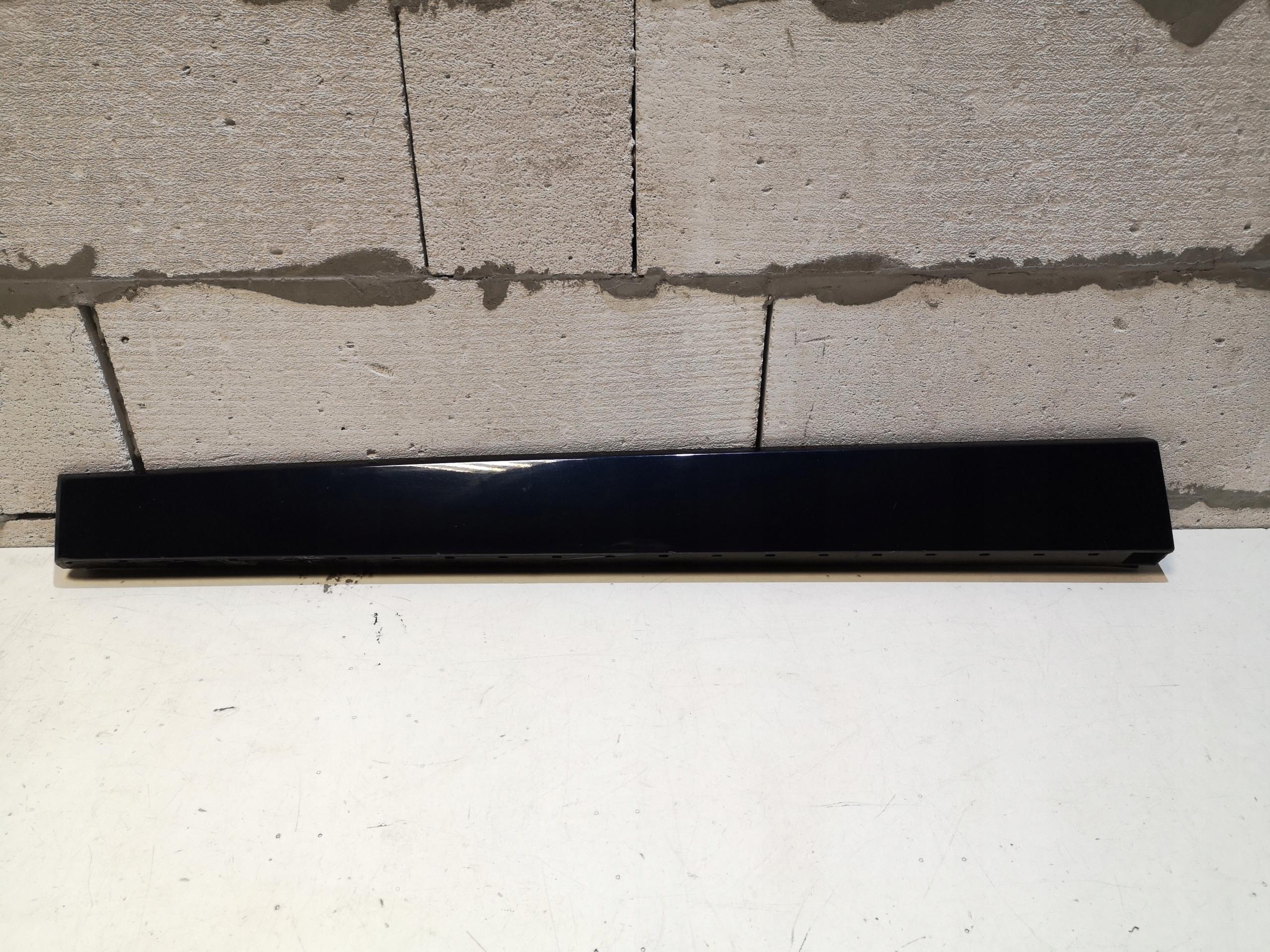 8048153 - Молдинг двері лівий пд BMW X3 F25 M-пакет