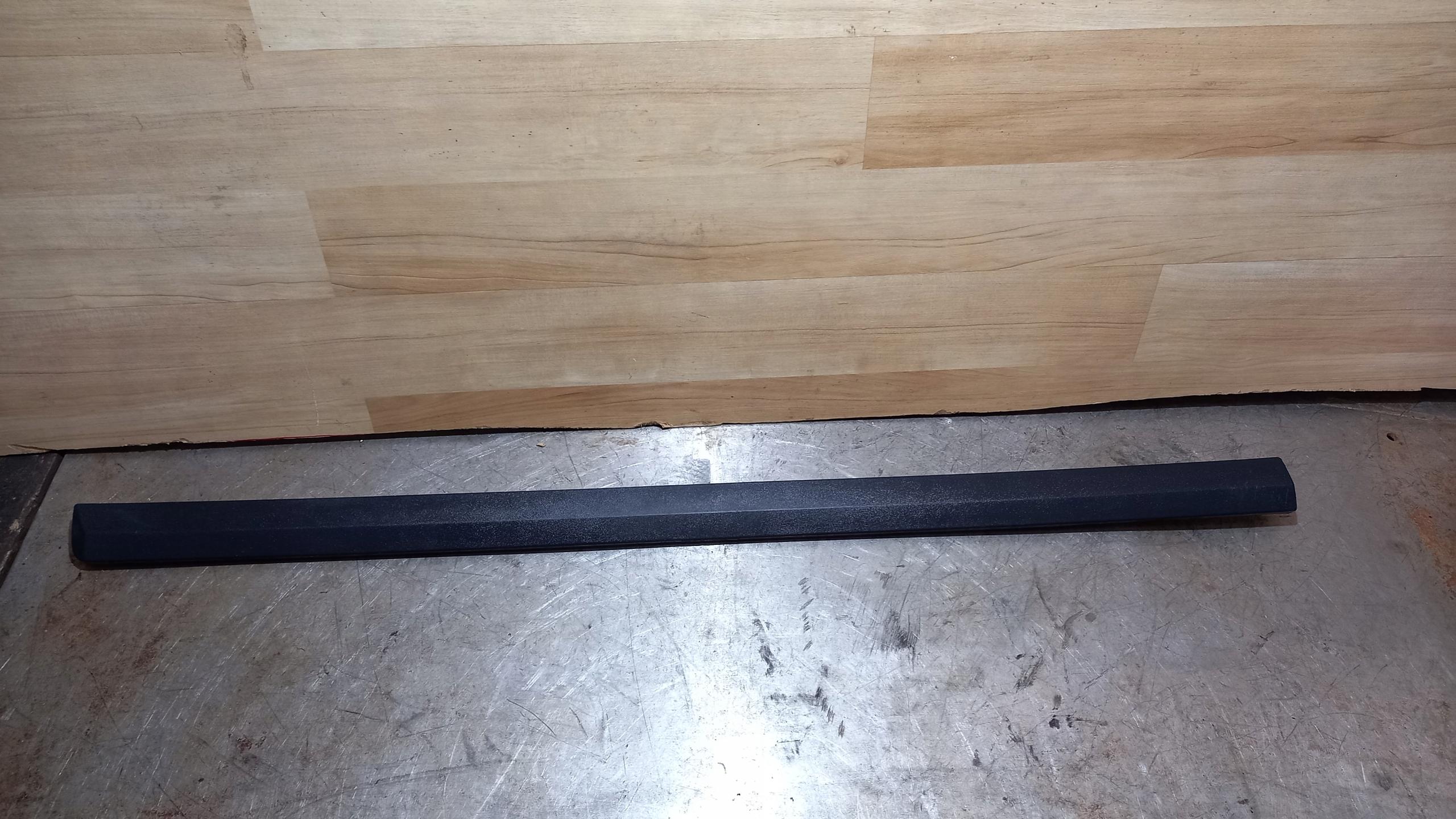 Молдинг двери левый передний VOLVO S40 II LIFT 31213832