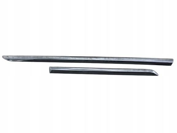 942304 - Накладка правої двері CITROEN C4 II